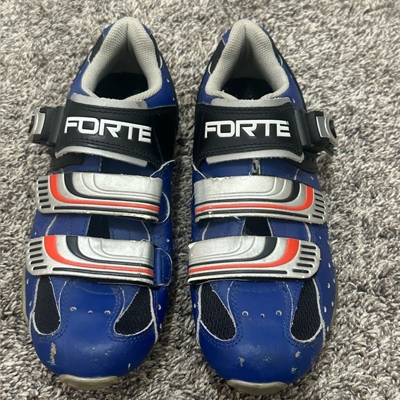 Forte Other - Forte cm410 cycle shoes size 39 or mens 6.5 blue and silver